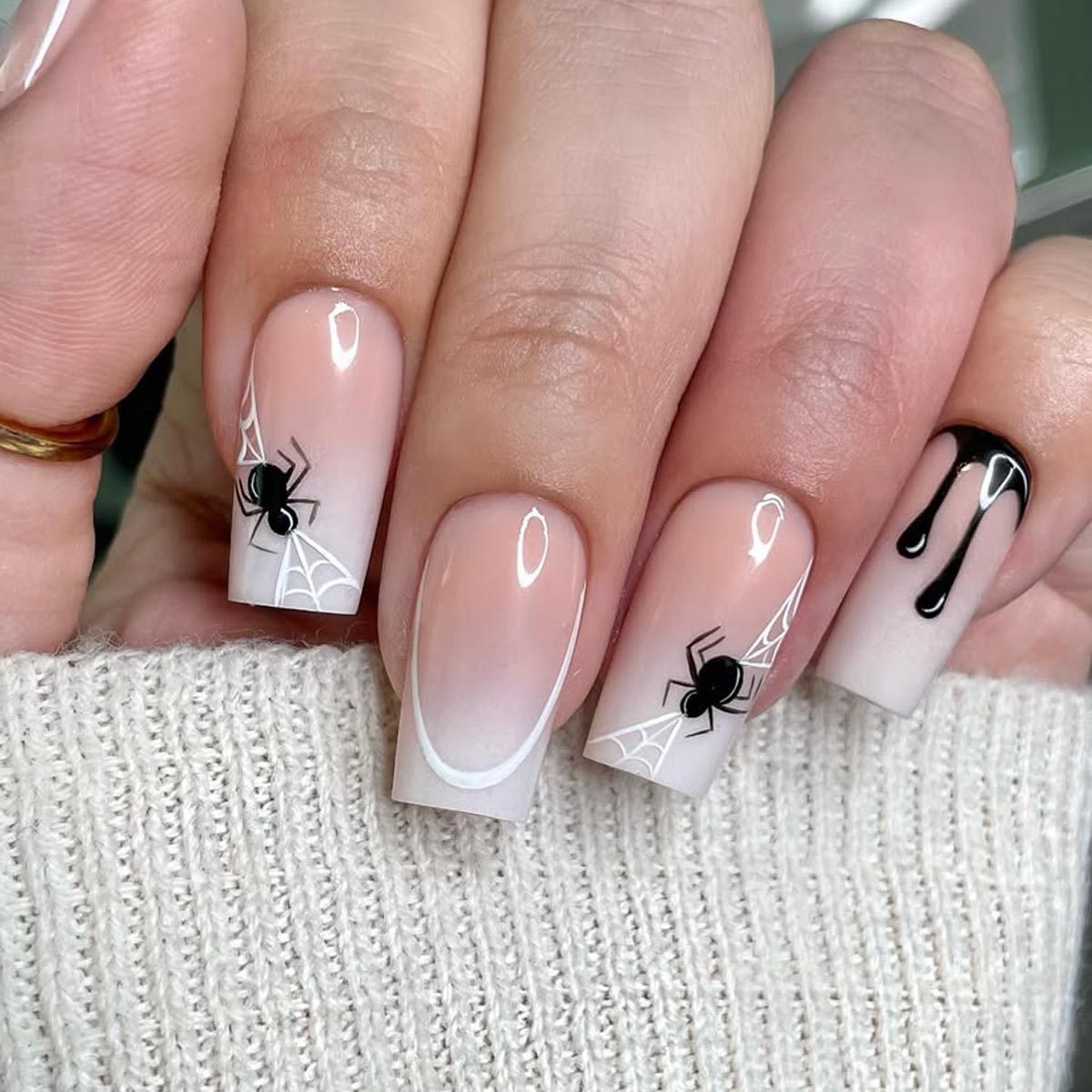 24pcs/Set Halloween White Gradient French Black Spider Web Press-On Nails