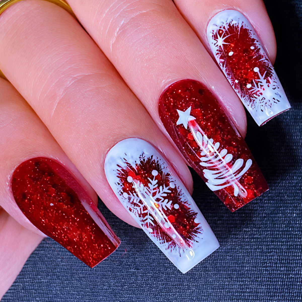 24pcs/Set Christmas Red Base White Snowflake Tree Press-On Nails