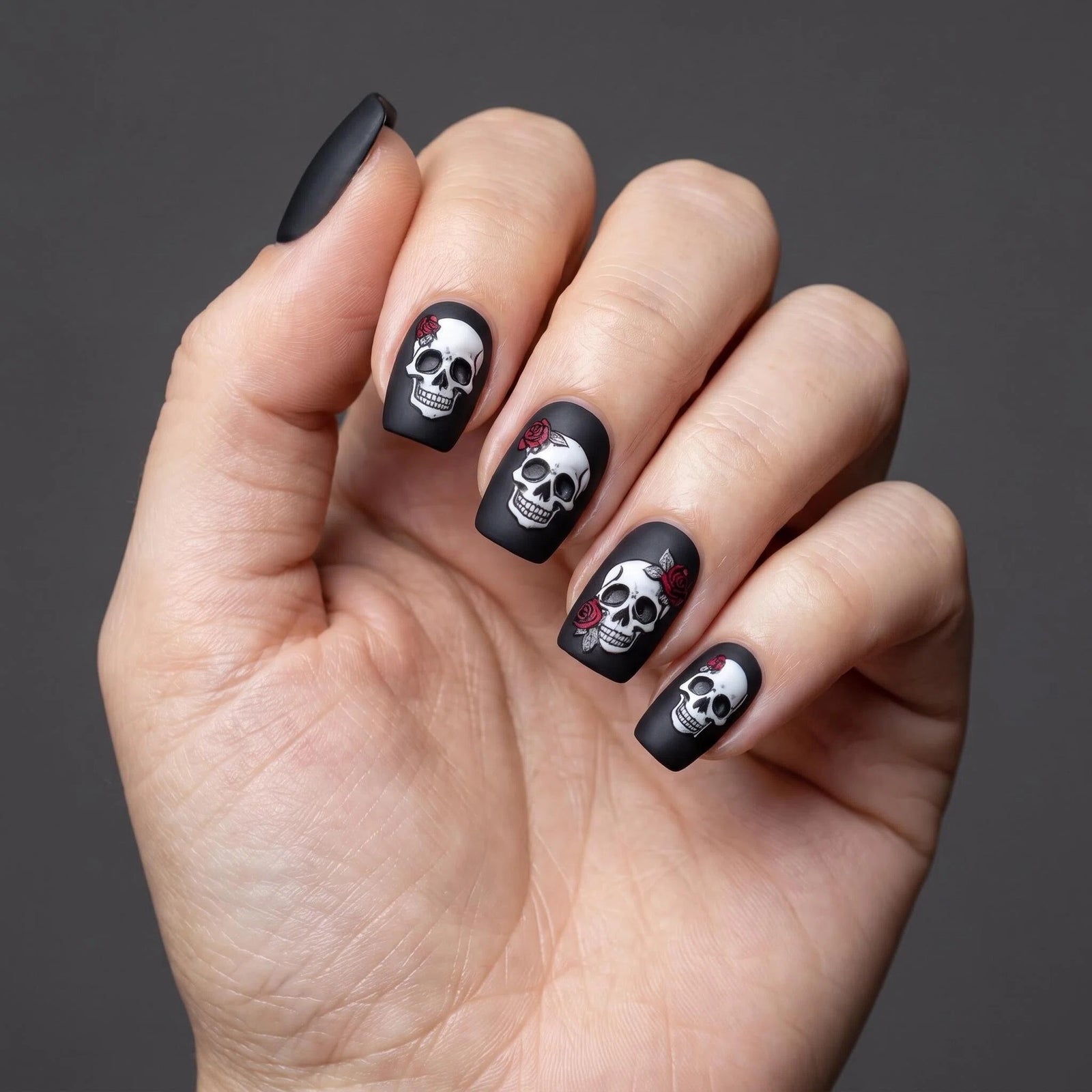 24pcs/Set Halloween Black Skull Rose Press-On Nails