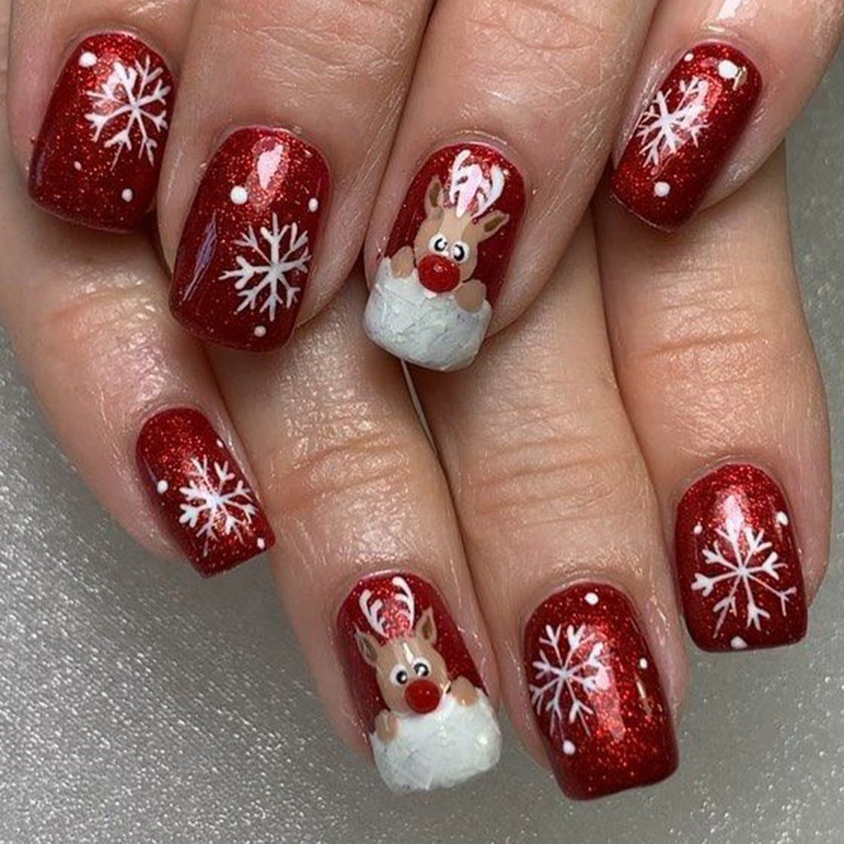 24pcs/Set Short Christmas Cartoon White Reindeer with Snowflakes Press-On Nails