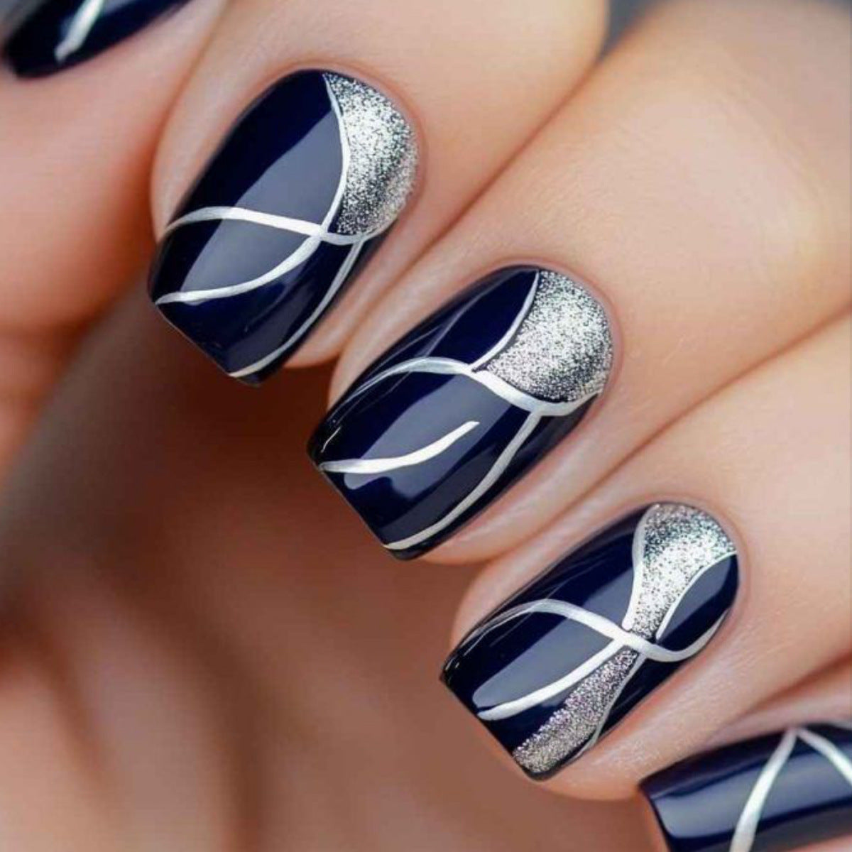 24pcs/Set Navy Blue Irregular Silver Line Glitter Press-On Nails
