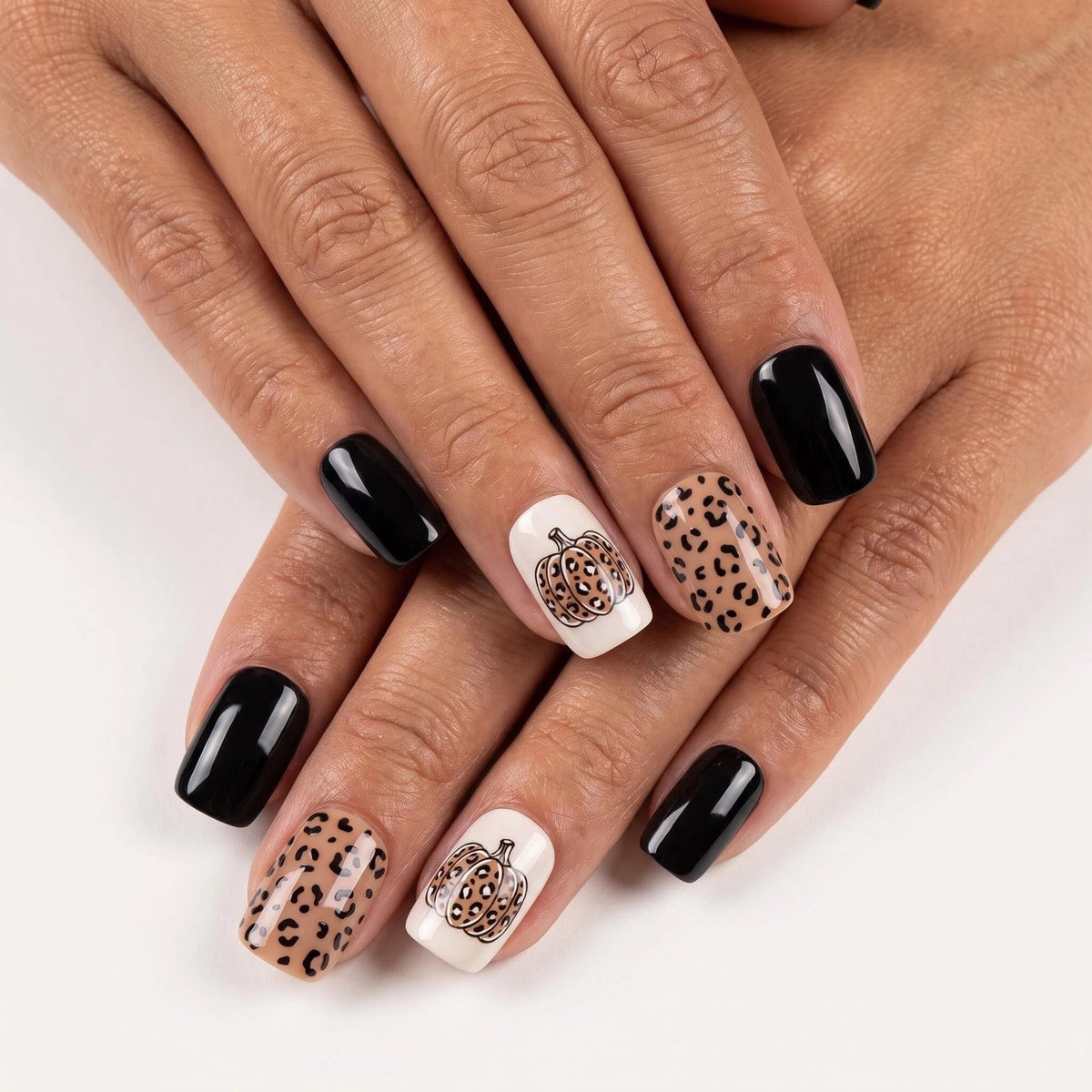 24pcs/Set Autumn Winter Leopard Print Pumpkin Halloween Short Press-On Nails