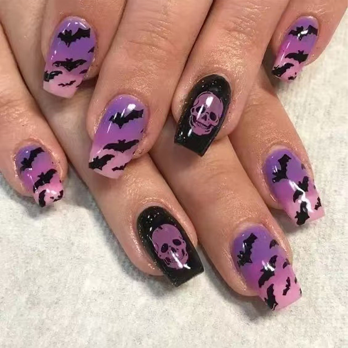 24pcs/Set Halloween Purple Black Gradient Bat Skeleton Short Press-On Nails