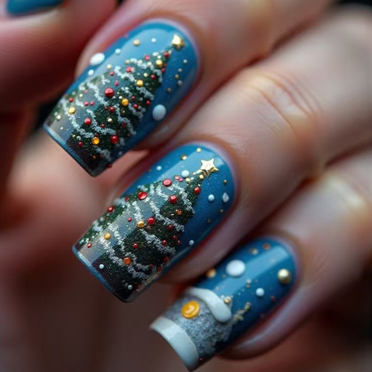 24pcs/Set Blue Background with Green Christmas Tree Press-On Nails