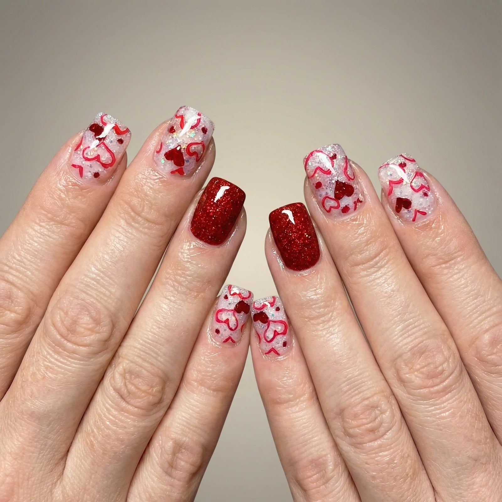 24pcs/Set Short Valentine Red Heart Dots Press On Nails