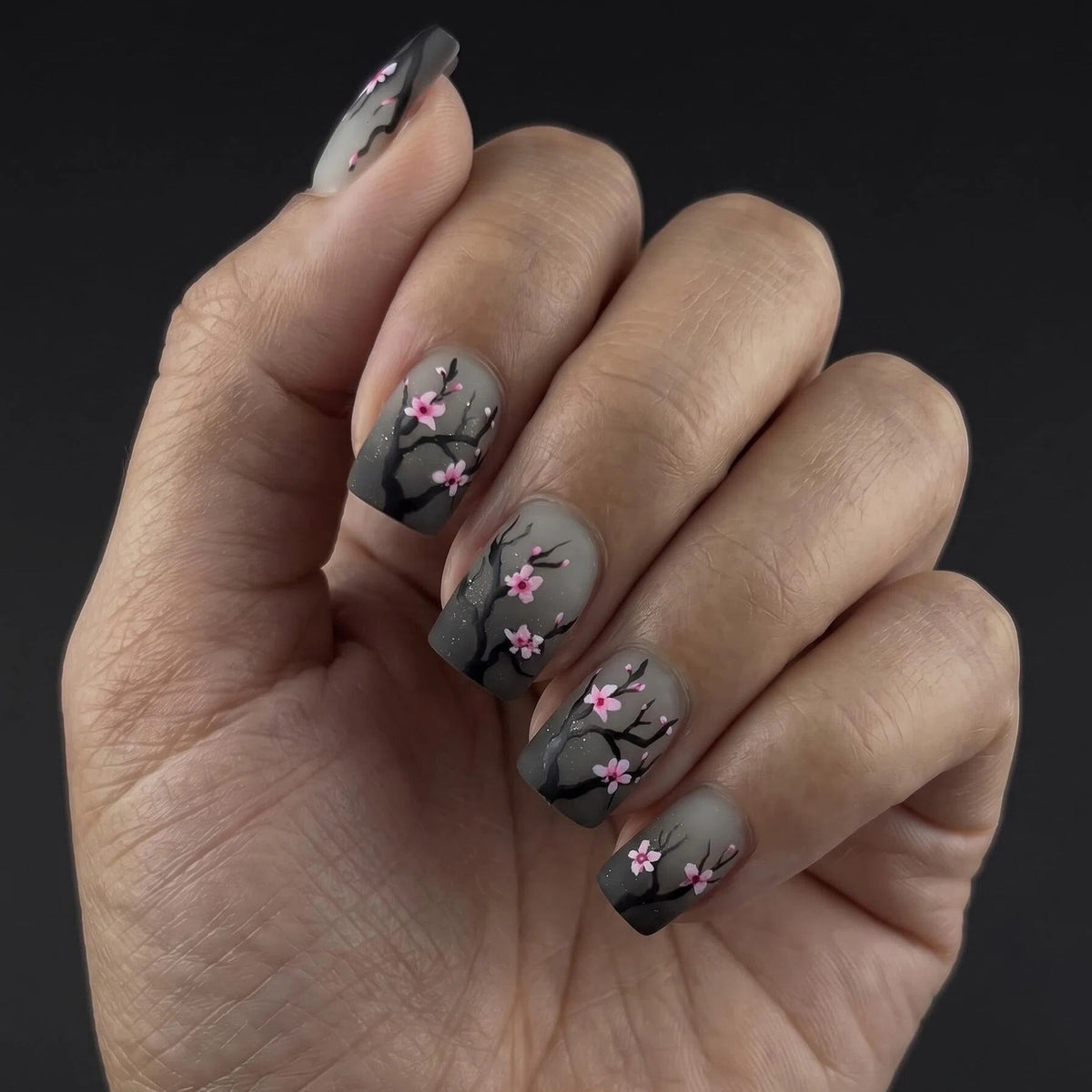 24pcs/Set Gray Small Flower Short Press On Nails