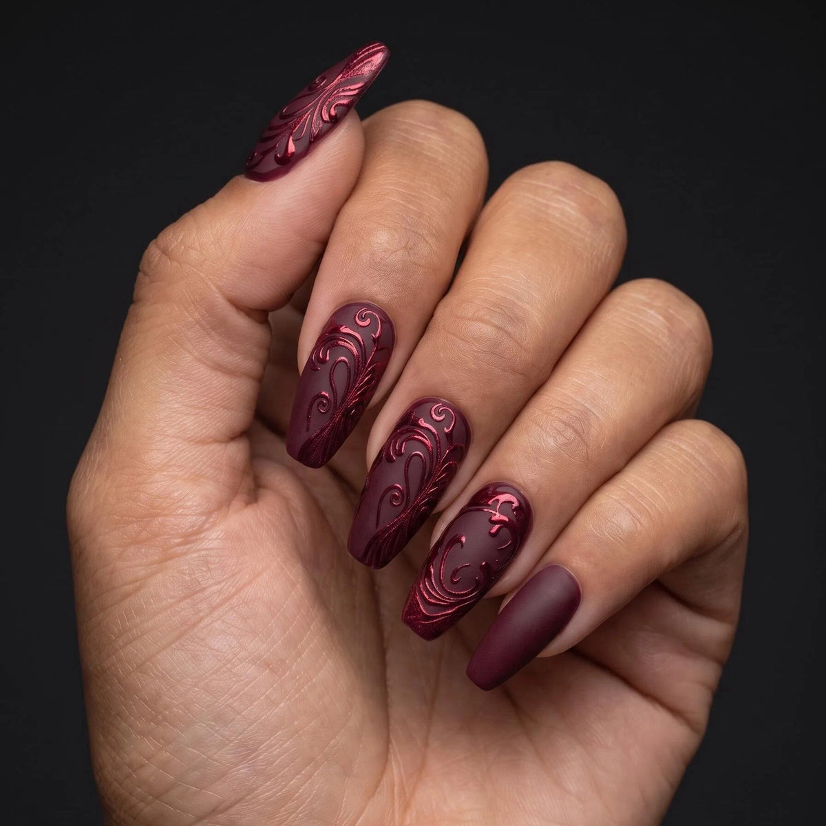 24pcs/Set Dark Red Vine Press-On Nails