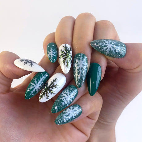 (Handmade) 10pcs/Set Green & White Snowflake Christmas Press-On Nails