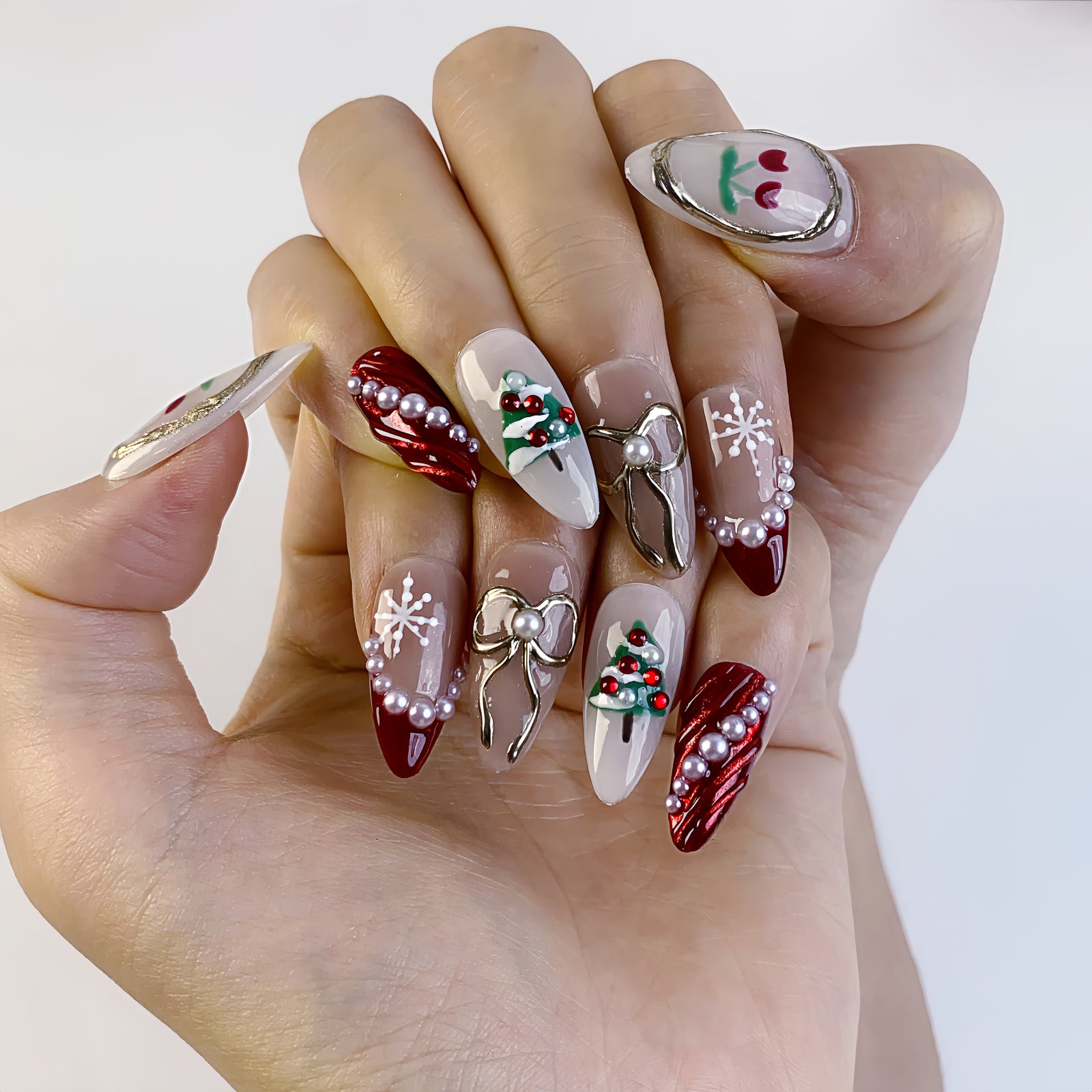 (Handmade) 10pcs/Set Christmas Silver Bow Hand-Painted Cherry Press-On Nails
