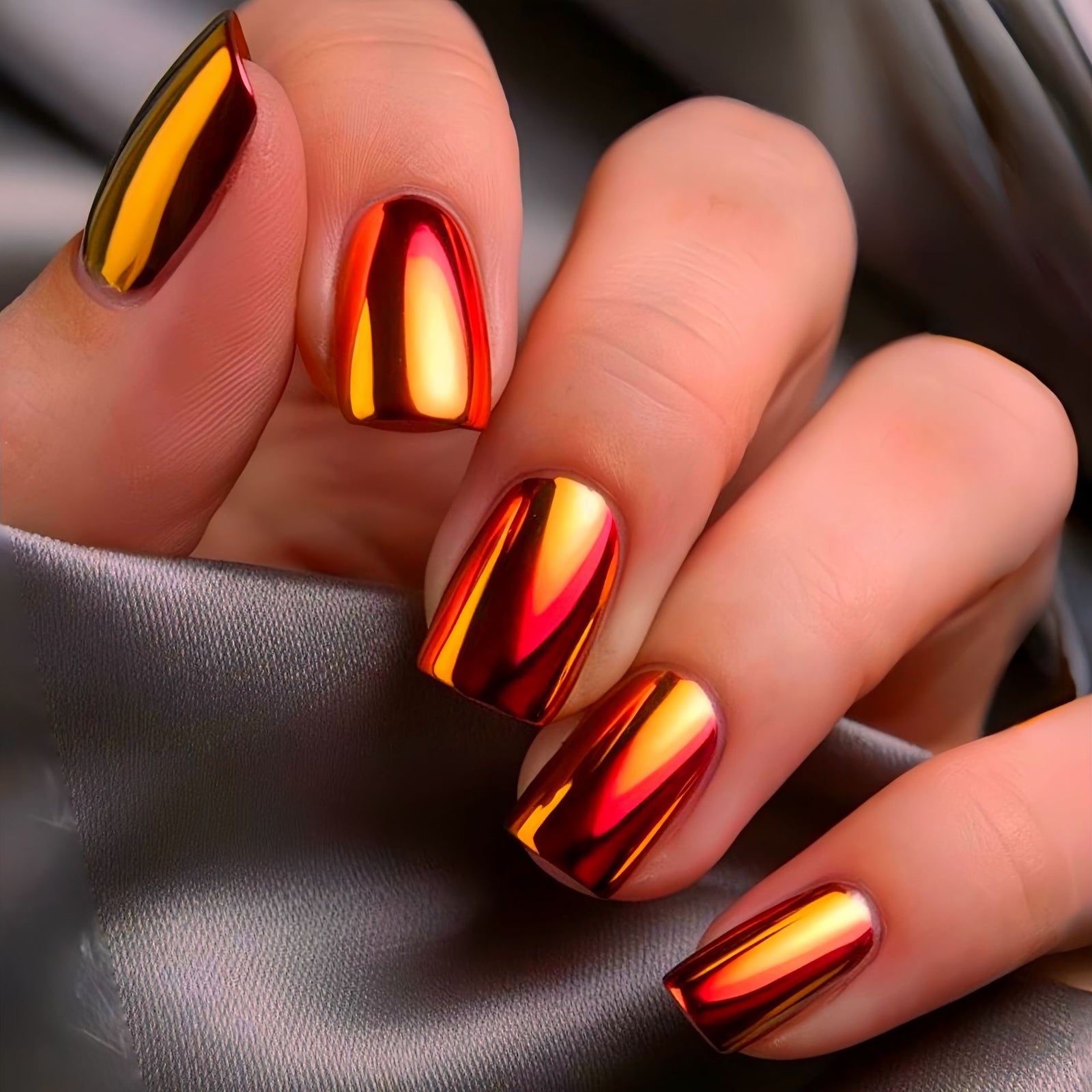 24pcs/Set Short Red Chrome Press On Nails