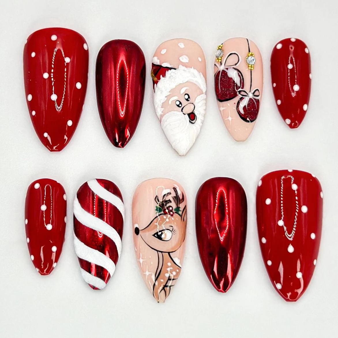 (Handmade) 10pcs/Set Santa, Reindeer and Holiday Ornaments Press On Nails