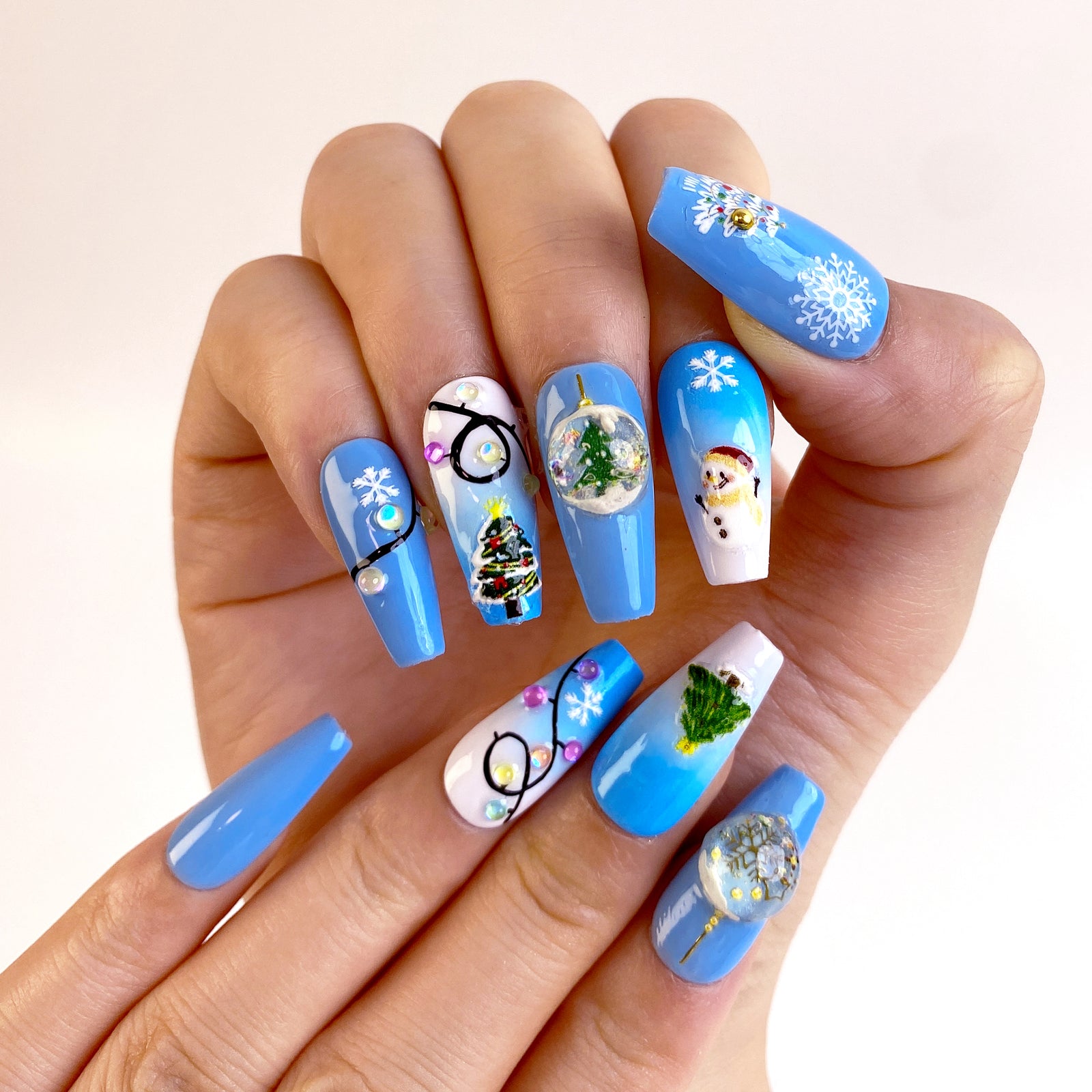 (Handmade) 10pcs/Set Blue & White Gradient 3D Crystal Ball Fairy Light Christmas Press-On Nails