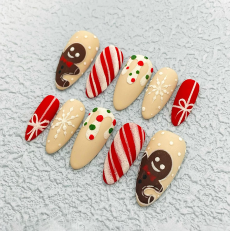 (Handmade) 10pcs/Set Christmas Snowflake Gingerbread Man Press On Nails
