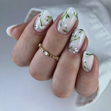 24pcs/Set Milky White Floral Press-On Nails