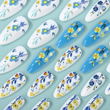 24pcs/Set Spring Blue & White Floral Branches Press-On Nails