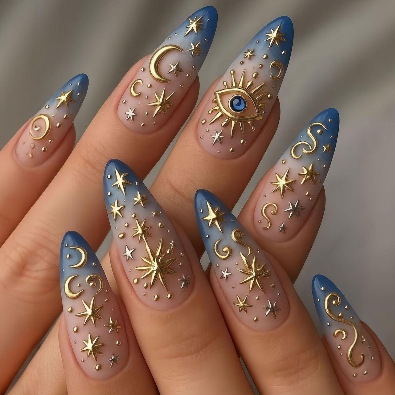 24pcs/Set Gold 3D Embossed Press-On Nails