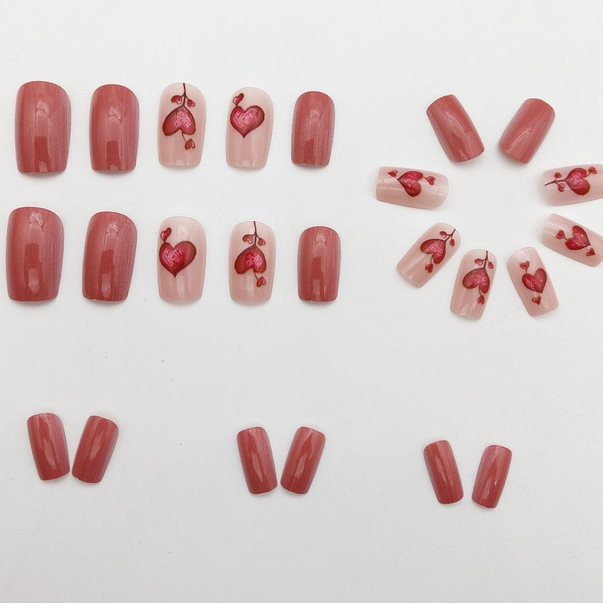 24pcs/Set Heart Press-On Nails