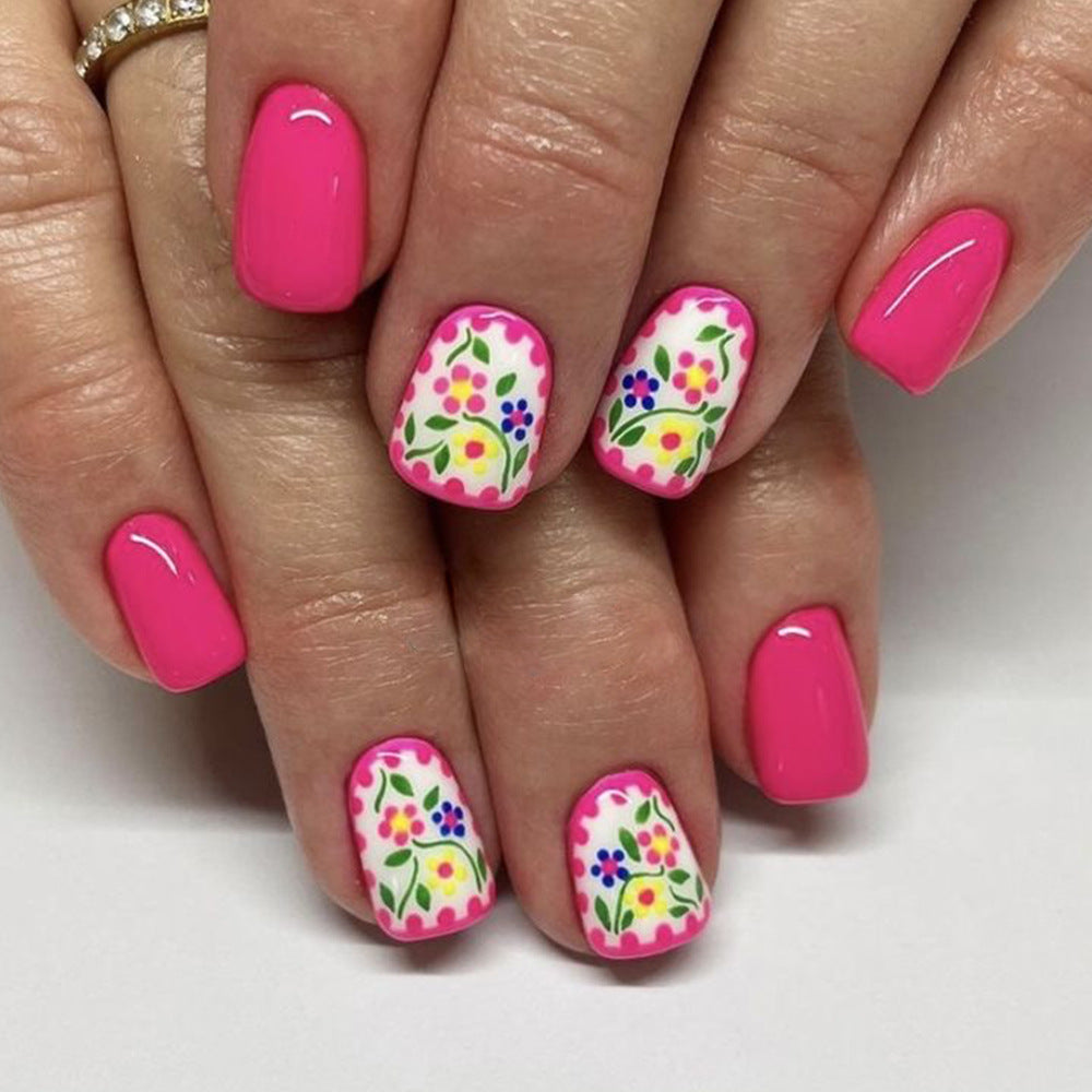 24pcs/Set Pink Glossy Cute Little Flowers Press-On Nails