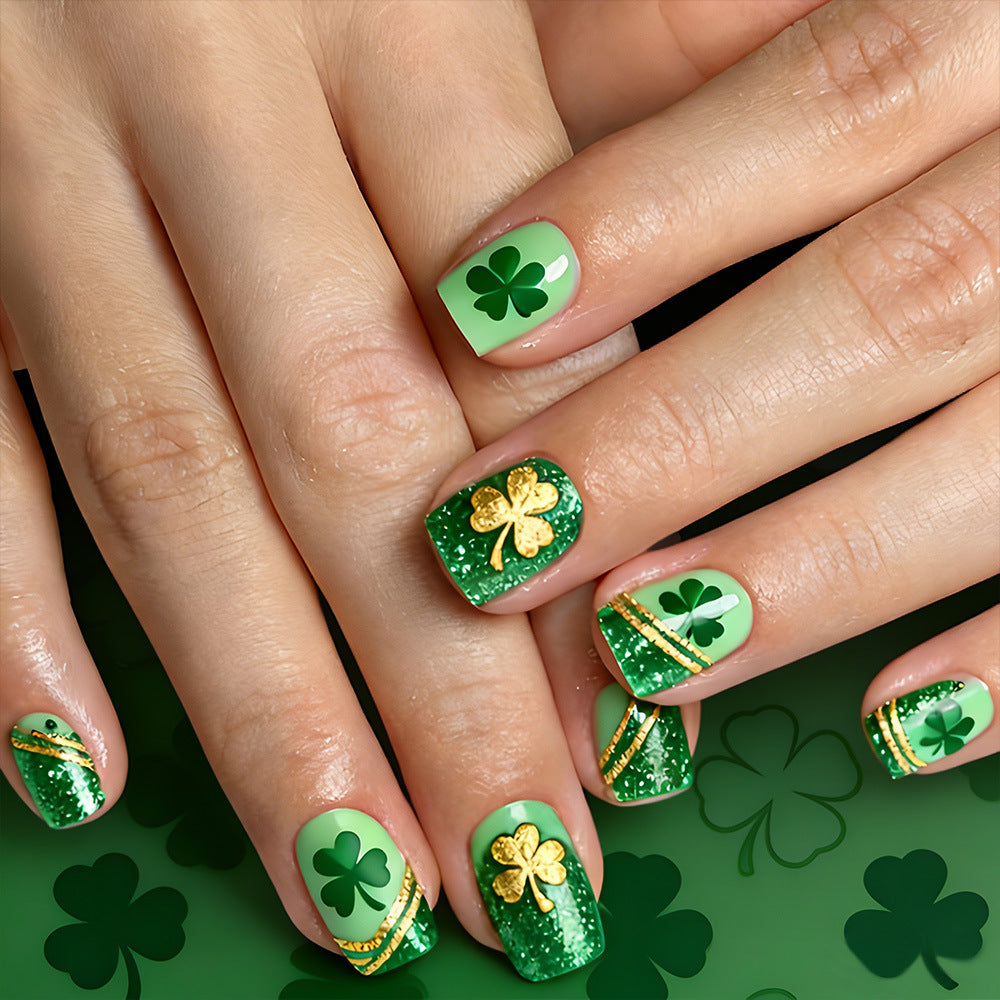 24pcs/Set Two-Tone Clover with Gold Detailing Short Press On Nails