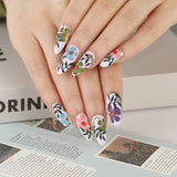 24pcs/Set White Cartoon Flowers Press-On Nails