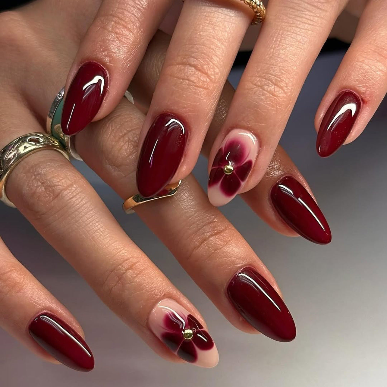 24pcs/Set Red Flowers Press-On Nails