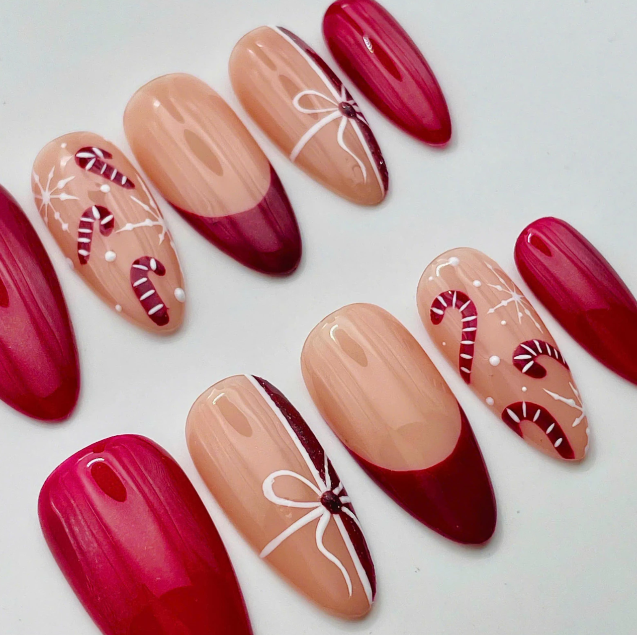 (Handmade) 10pcs/Set Christmas Candy Cane Bow French Press On Nails