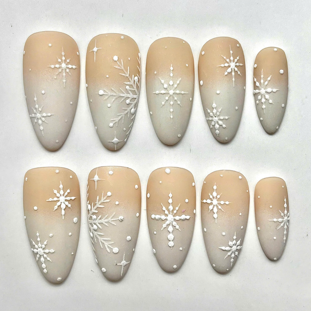 (Handmade) 10pcs/Set Gradient White Snowflake Matte French Press On Nails