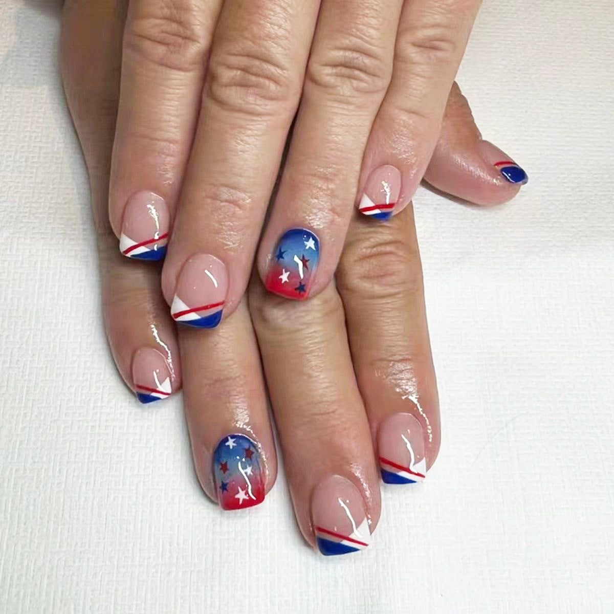 24pcs/Set French Tip Independence Day Gradient Stars Press-On Nails
