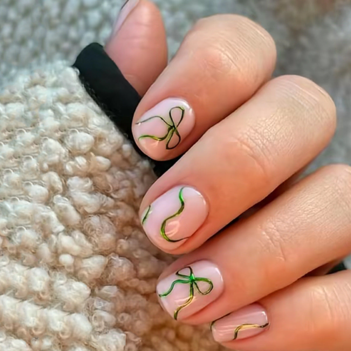 24pcs/Set Simple Green Line Bow Short Press On Nails