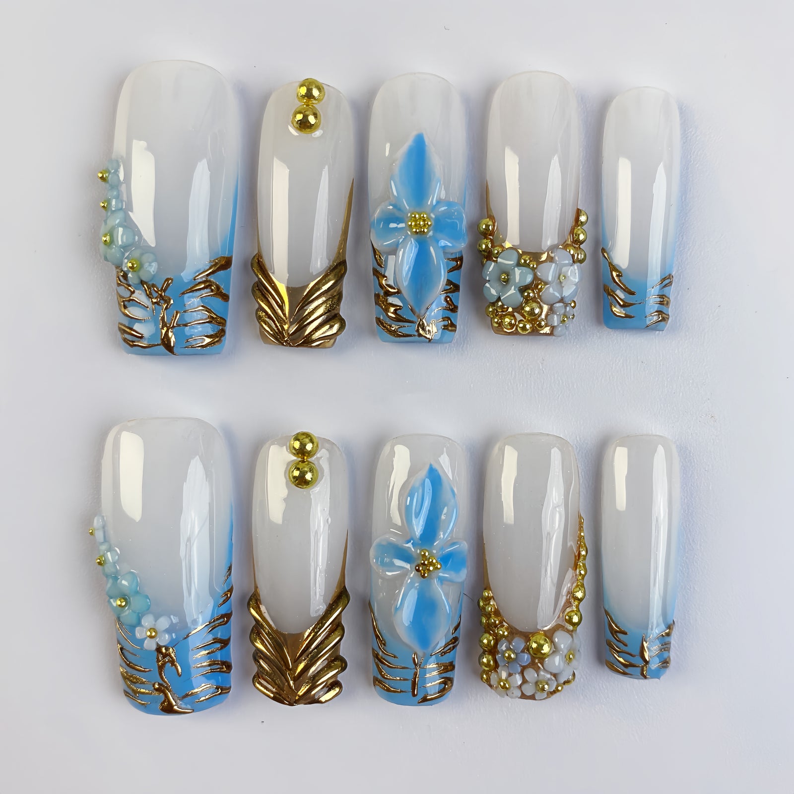 (Handmade) 10pcs/Set Blue 3D Flower Gold Zebra French Press-On Nails