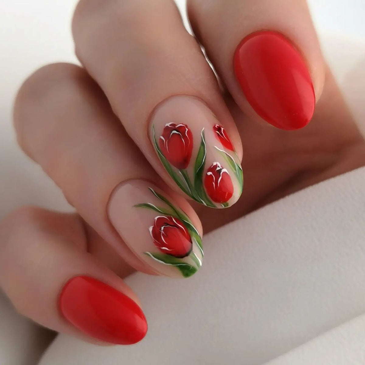 24pcs/Set Red Roses Press-On Nails