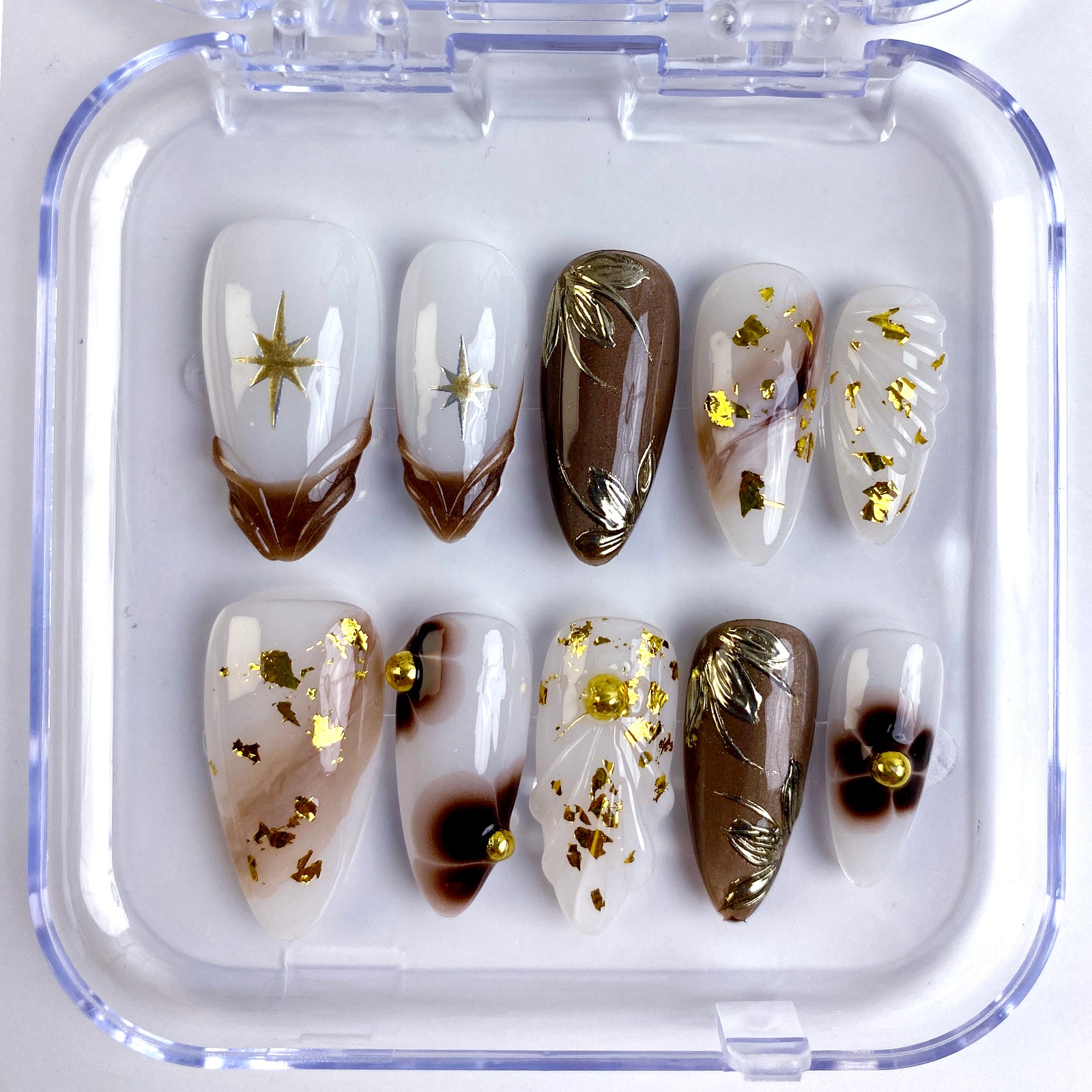 (Handmade) 10pcs/Set Brown Cat Eye French Nails with Golden Flowers Press-On Nails