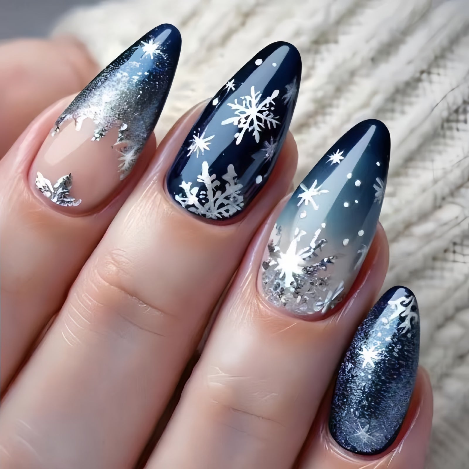 24pcs/Set Blue Snowflake Gradient Press-On Nails