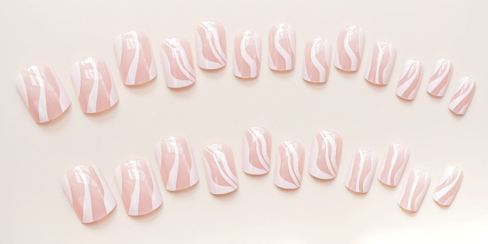 24pcs/Set Flower Press-On Nails