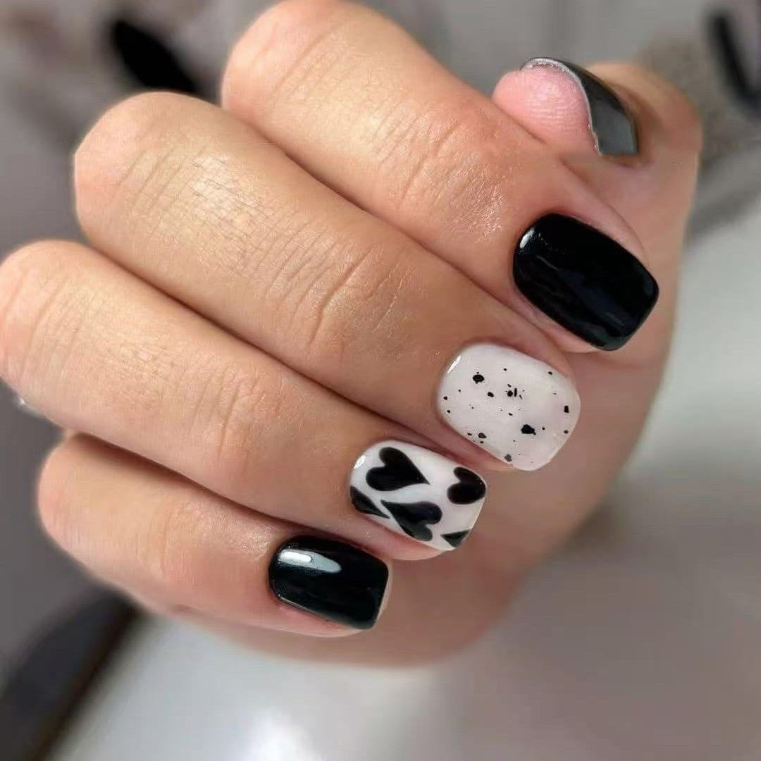 24pcs/Set lack & White Polka Dot Hearts Press On Nails