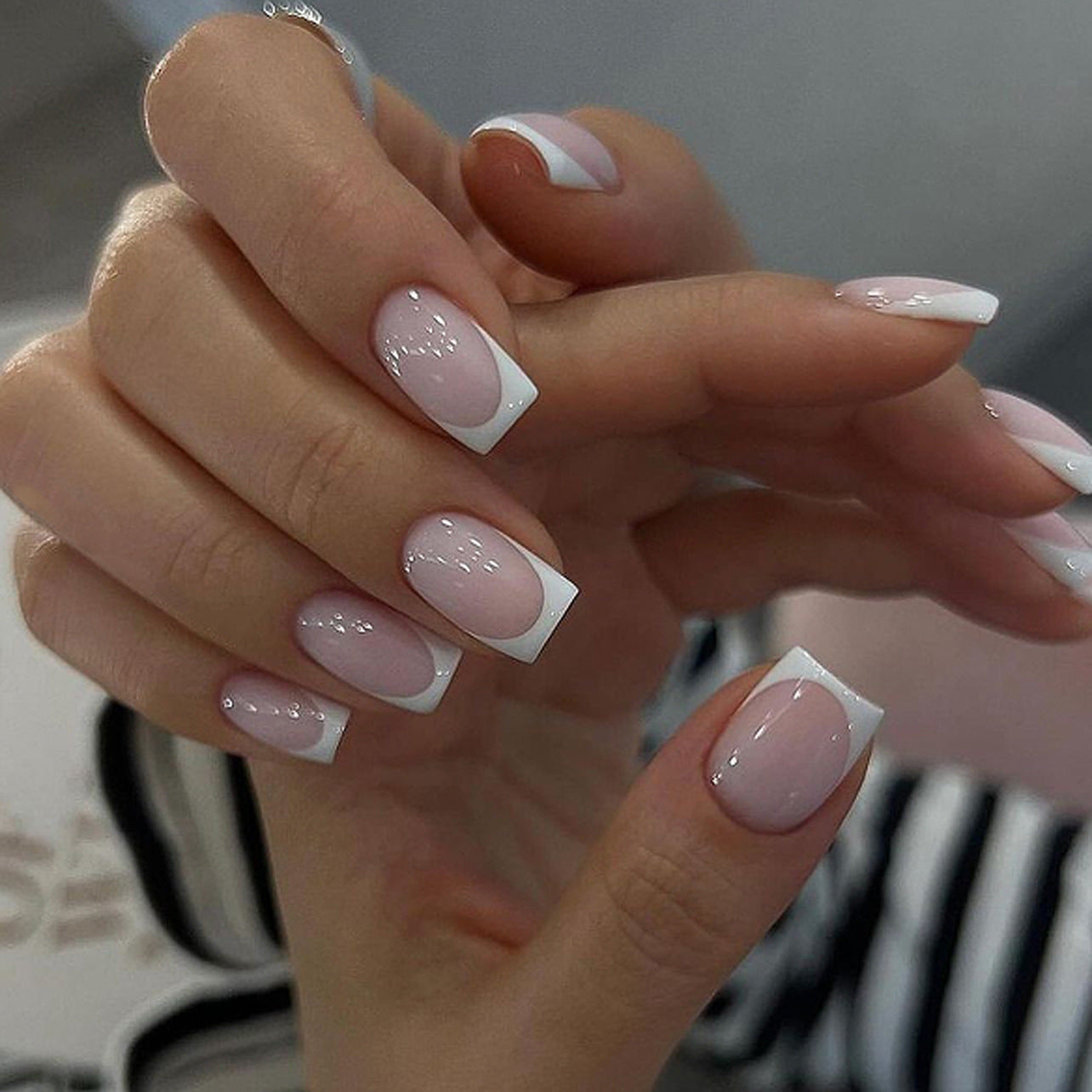 24pcs/Set Classic White French Tip Press-On Nails