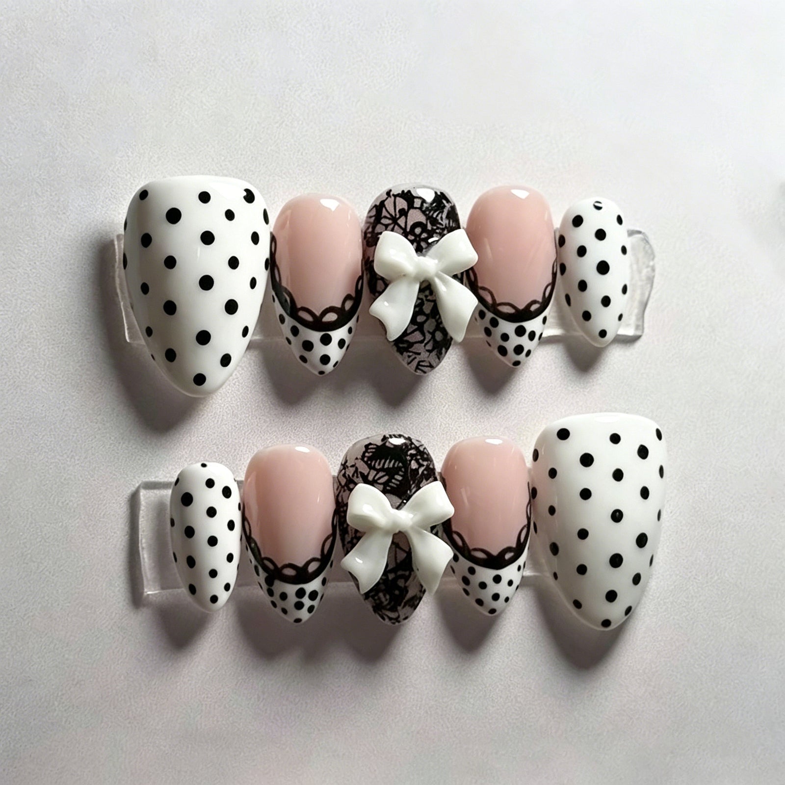 30pcs/Set Black Polka Dot French Press On Nails