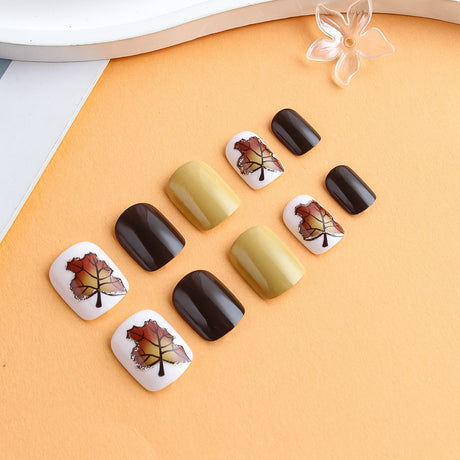 24pcs/Set Autumn & Winter Maple Leaves Press-On Nails