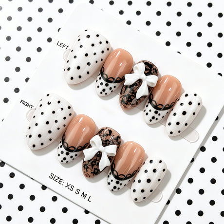 30pcs/Set Black Polka Dot French Press On Nails