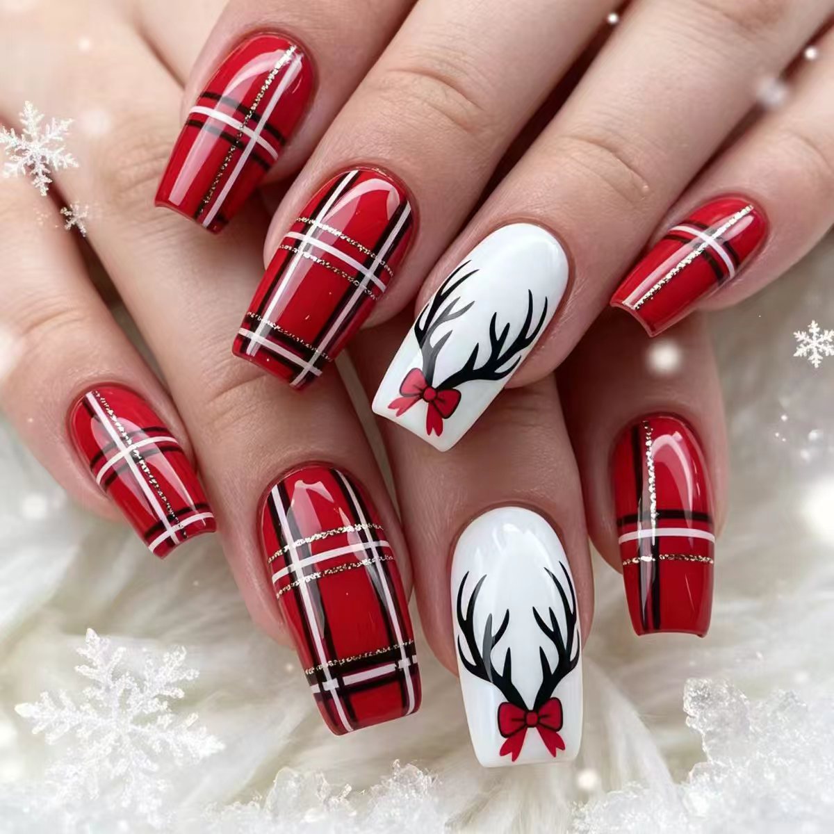 24pcs/Set Red Plaid Reindeer Press-On Nails