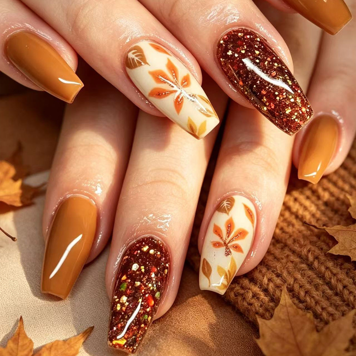 24pcs/Set Fall Maple Leaves Press On Nails