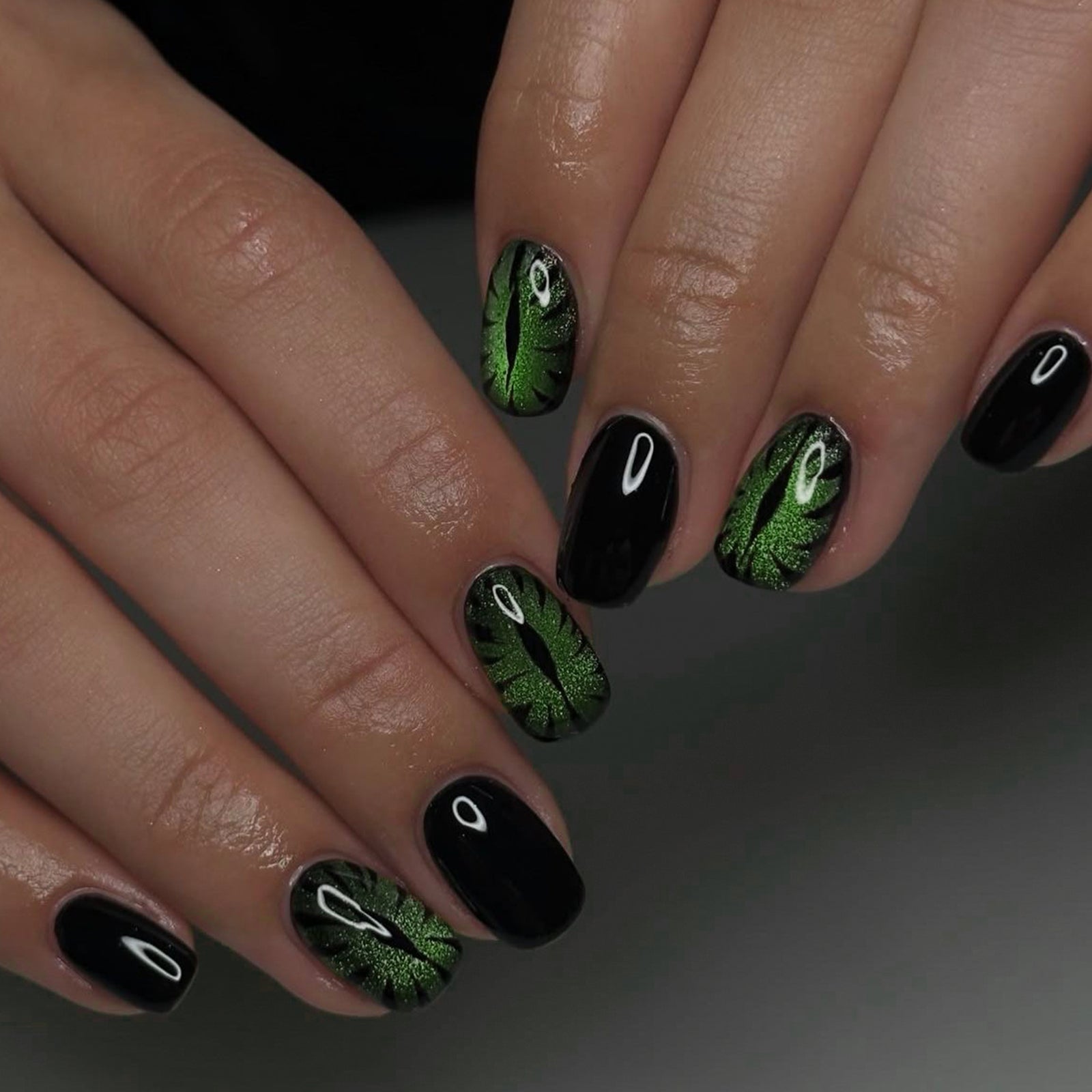 24pcs/Set Green Eye Cat Eye Press On Nails