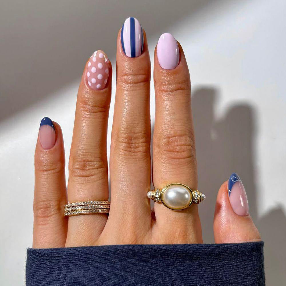 24pcs/Set Blue French Stripes & Pink Dots Press-On Nails