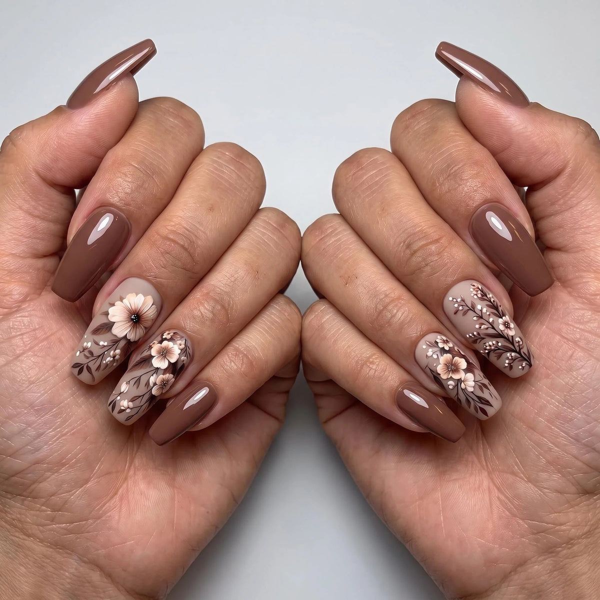 24pcs/Set Brown Flowers Press-On Nails
