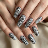 24pcs/Set Gray Background with Large Roses Press-On Nails