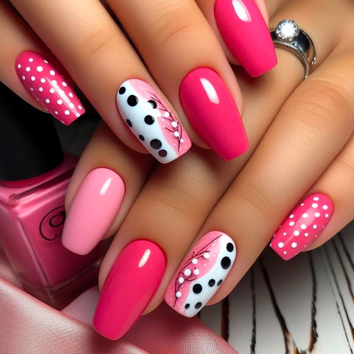 24pcs/Set Pink Polka Dot Flowers Press-On Nails