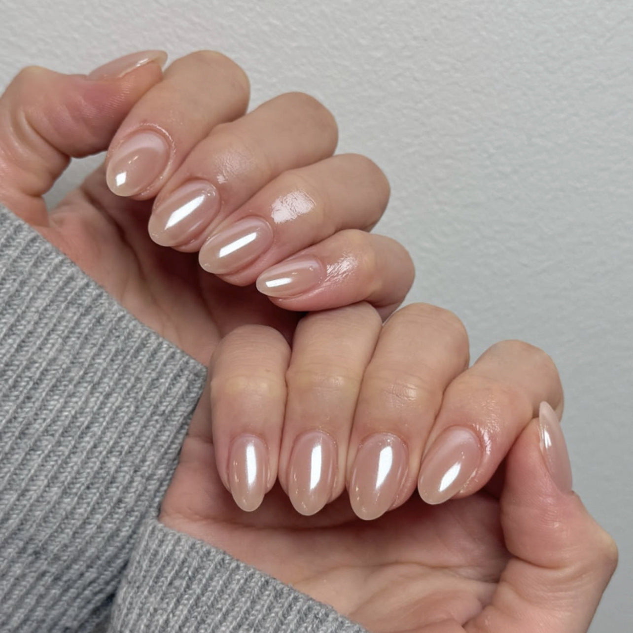 24pcs/Set  Chrome Coated Glitter Nude Solid Short Almond Press-On Nails