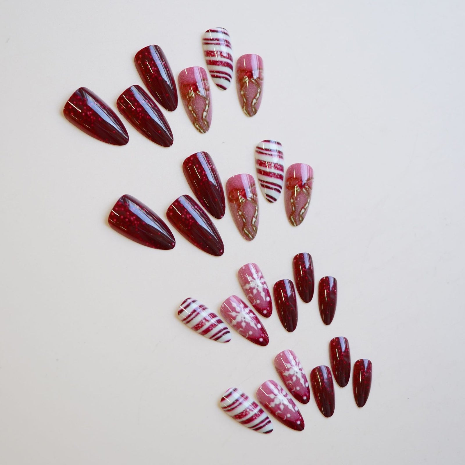 24pcs/Set Ribbon Snowflake Christmas Bow Stripe Press-On Nails