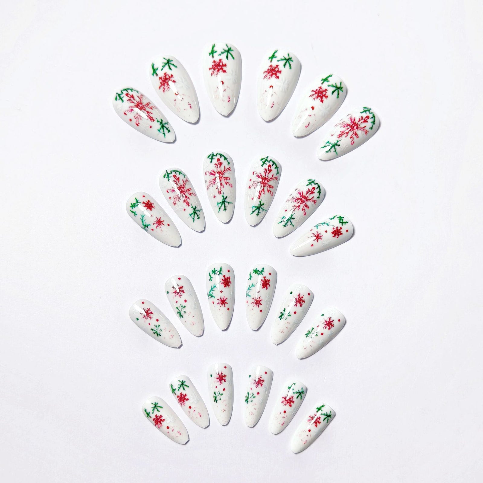 24pcs/Set Classic Red, White And Green Christmas Snowflakes Press-On Nails