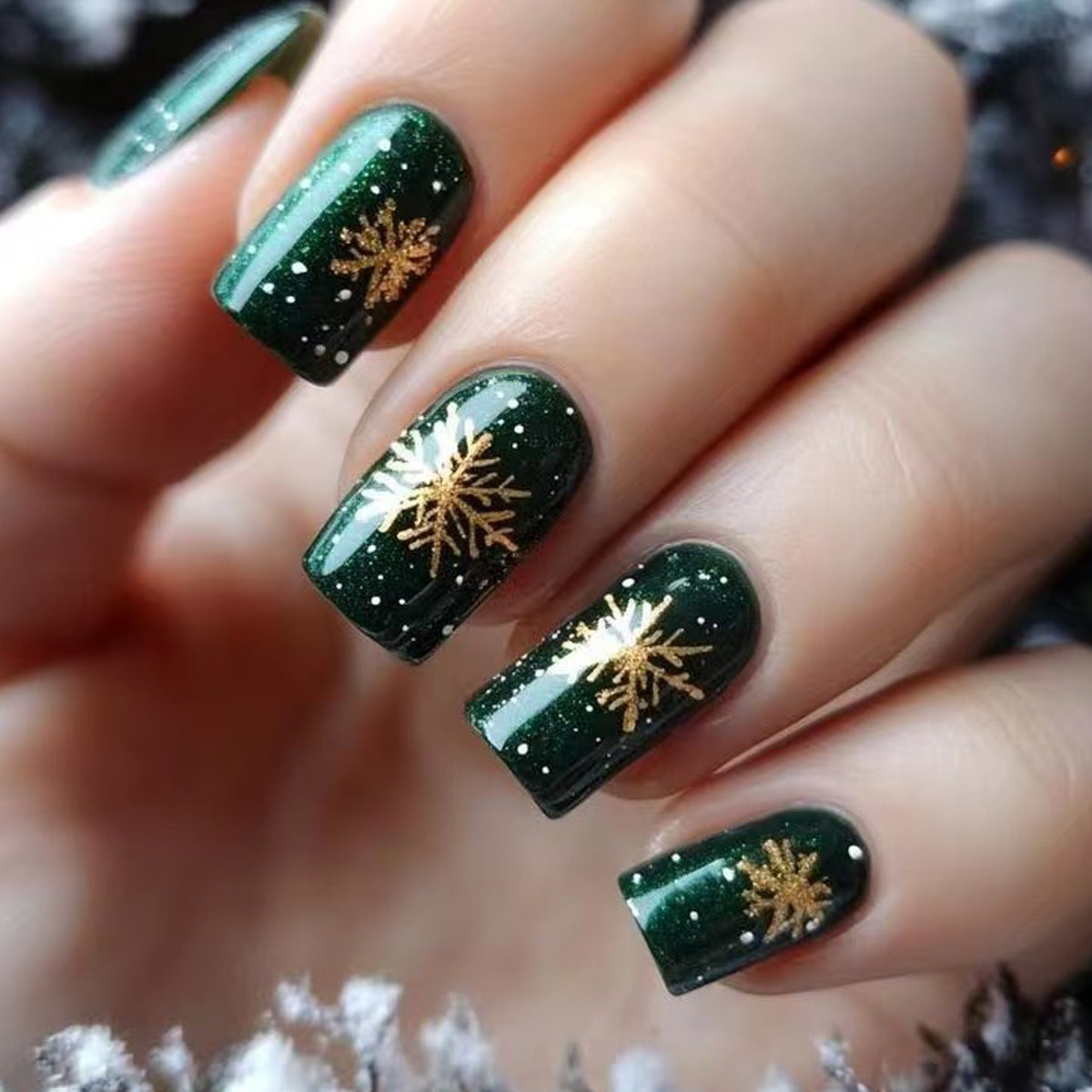 24pcs/Set Christmas Golden Snowflakes Press-On Nails